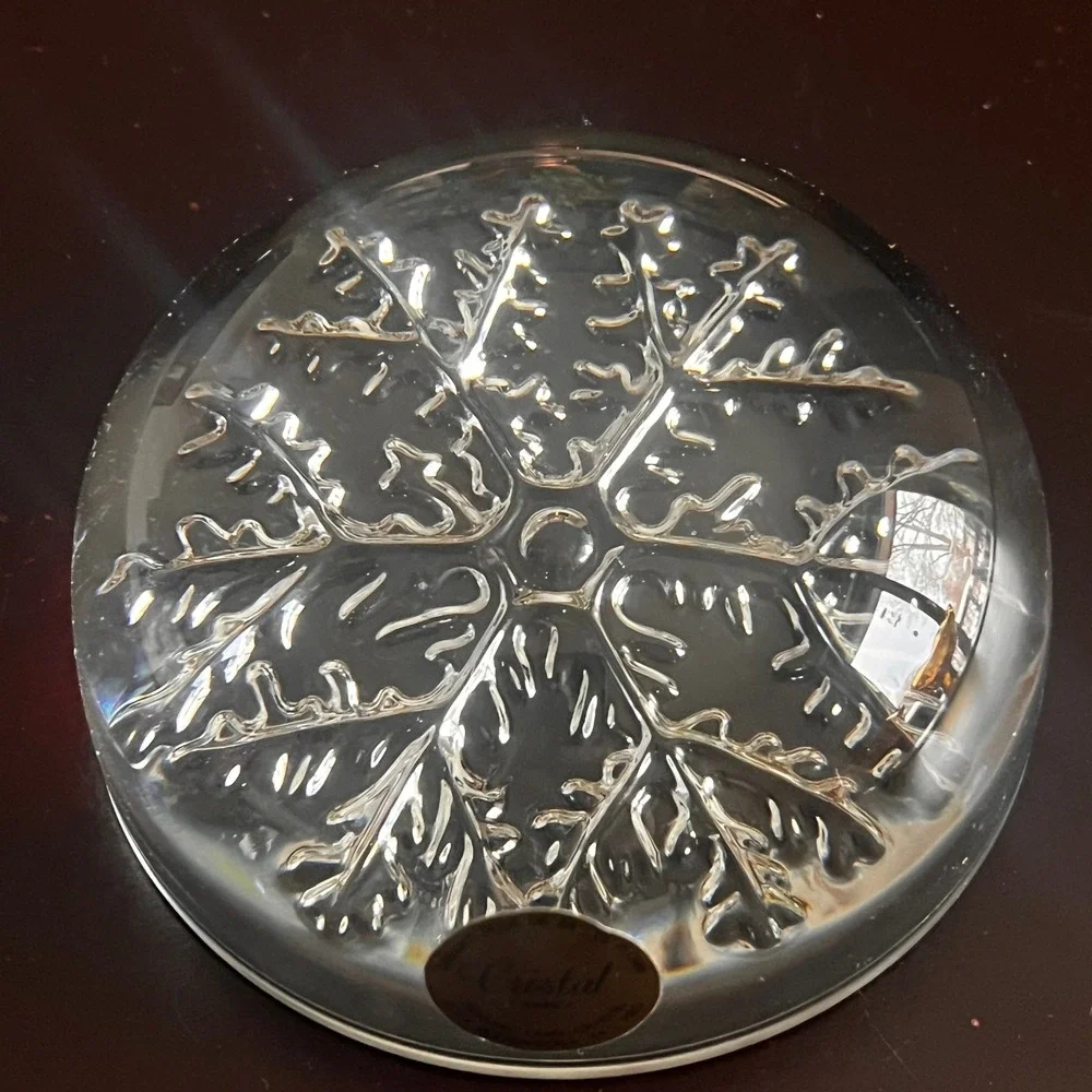 Avon Crystal Snowflake Paperweight Made in France 24 Percent Lead Crystal